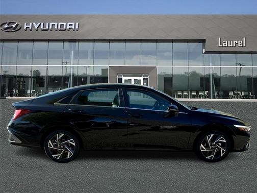 2025 Hyundai ELANTRA HEV Limited