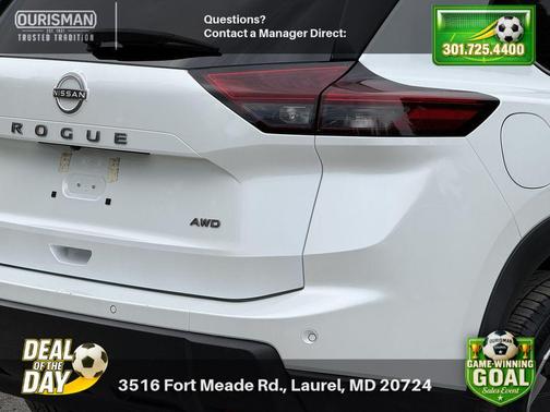 White Pearl 2025 Nissan Rogue SV