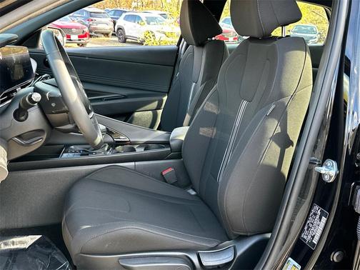 2025 Hyundai ELANTRA HEV SEL Sport