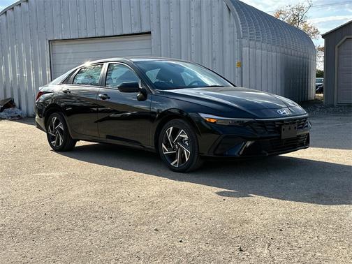 2025 Hyundai ELANTRA HEV SEL Sport