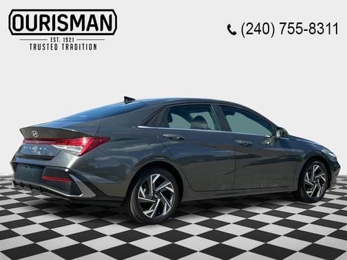 2025 Hyundai ELANTRA SEL