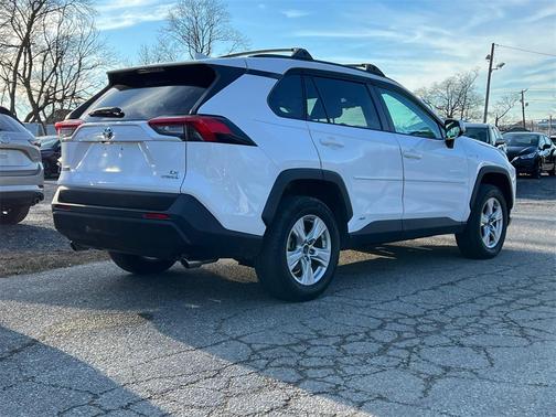2020 Toyota RAV4 Hybrid LE