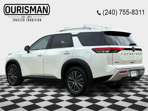 2022 Nissan Pathfinder SL 2WD
