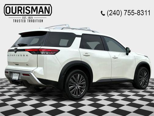 2022 Nissan Pathfinder SL 2WD