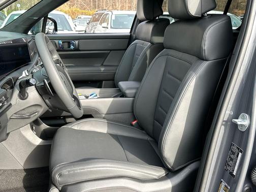 2026 Hyundai SANTA FE HEV Calligraphy