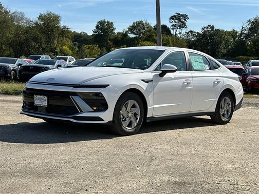 2025 Hyundai SONATA SE
