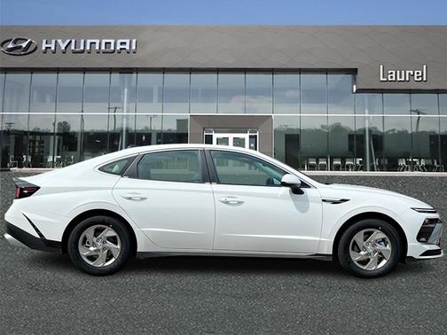 2025 Hyundai SONATA SE