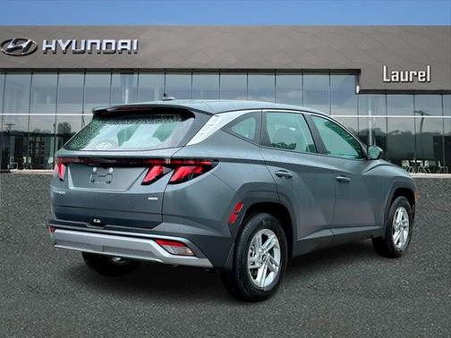 2025 Hyundai TUCSON SE