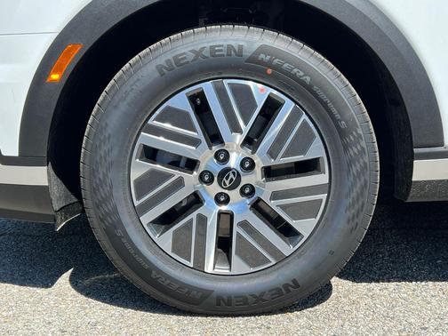 White Pearl 2026 Hyundai Palisade Hybrid SEL 8P