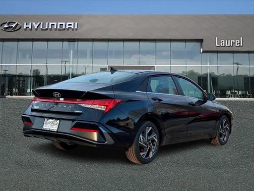 2025 Hyundai ELANTRA Limited