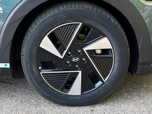 2025 Hyundai IONIQ 5 SE