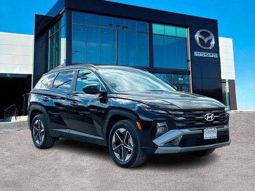 Phantom Black 2025 Hyundai TUCSON SEL