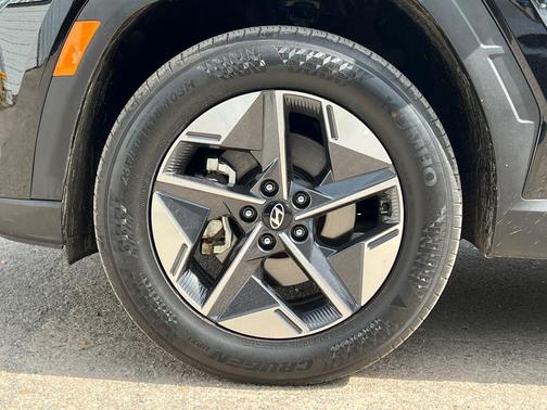 Phantom Black 2025 Hyundai TUCSON SEL