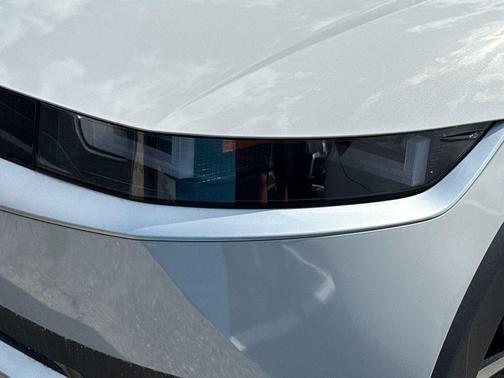 2023 Hyundai IONIQ 5 SE