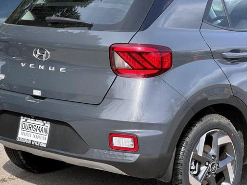 2025 Hyundai VENUE Limited