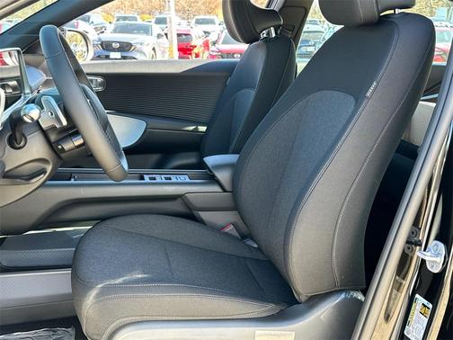 2025 Hyundai IONIQ 6 SE