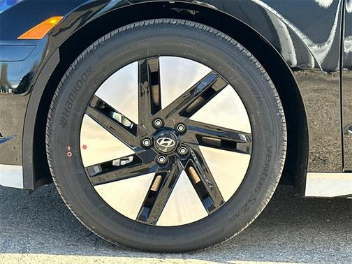 2025 Hyundai IONIQ 6 SE