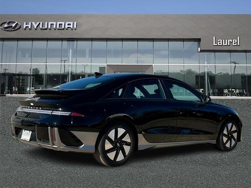 2025 Hyundai IONIQ 6 SE