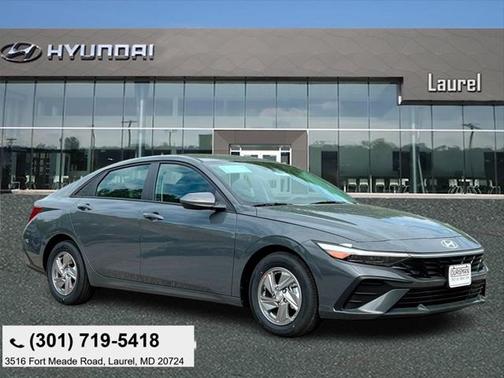 2025 Hyundai ELANTRA SE