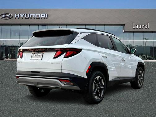 2026 Hyundai TUCSON Hybrid SEL