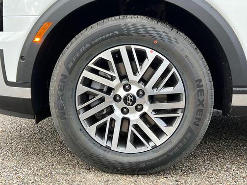 White Pearl 2026 Hyundai PALISADE SEL Premium 8P