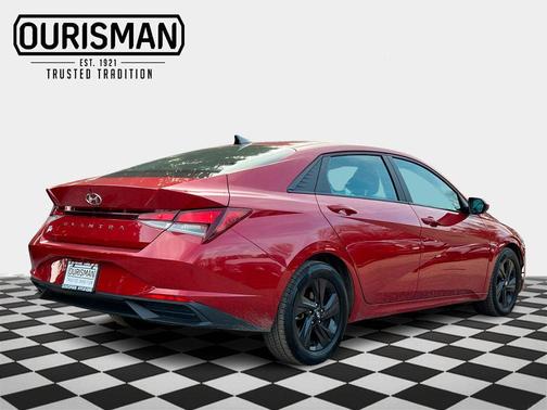 2021 Hyundai ELANTRA SEL