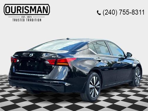 2021 Nissan Altima 2.5 SV