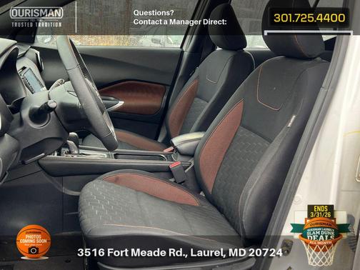 2022 Nissan Kicks SR