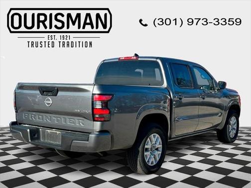 2023 Nissan Frontier SV