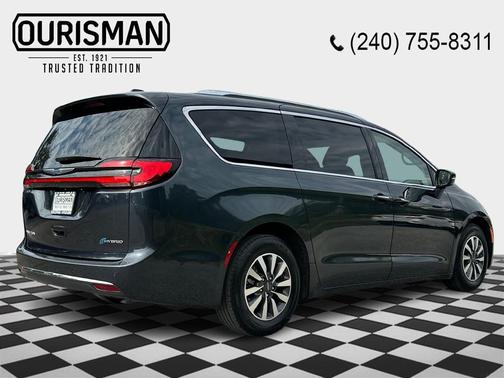 2021 Chrysler Pacifica Hybrid Touring L