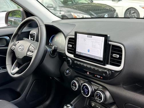 2024 Hyundai VENUE Limited