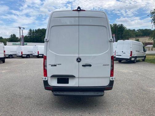 2023 Mercedes-Benz Sprinter 2500 High Roof