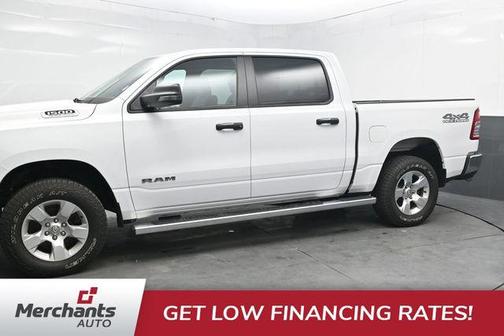 Bright White Clearcoat 2024 RAM 1500 Big Horn/Lone Star