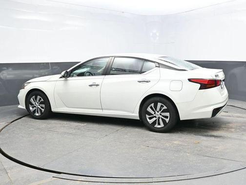 2021 Nissan Altima S FWD