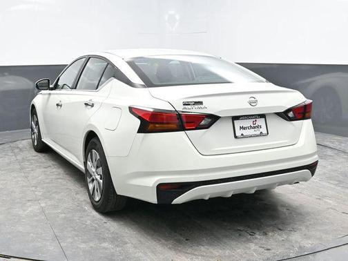 2021 Nissan Altima S FWD