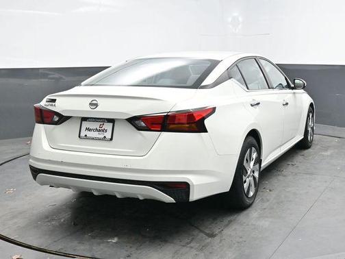 2021 Nissan Altima S FWD