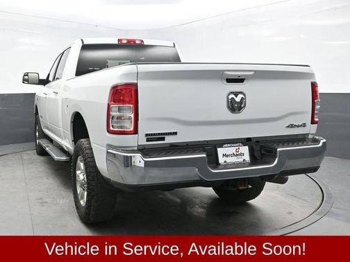 Bright White Clearcoat 2022 RAM 2500 Big Horn Crew Cab 4x4 6'4' Box