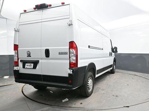 2025 RAM ProMaster 2500 Tradesman