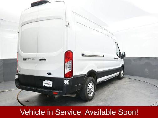 2022 Ford Transit-250 Base