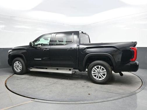 Midnight Black Metallic 2022 Toyota Tundra SR5