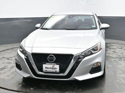 Brilliant Silver Metallic 2021 Nissan Altima S FWD