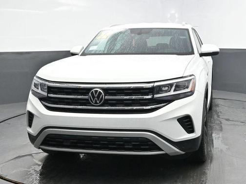 2022 Volkswagen Atlas Cross Sport 3.6L V6 SE w/Technology