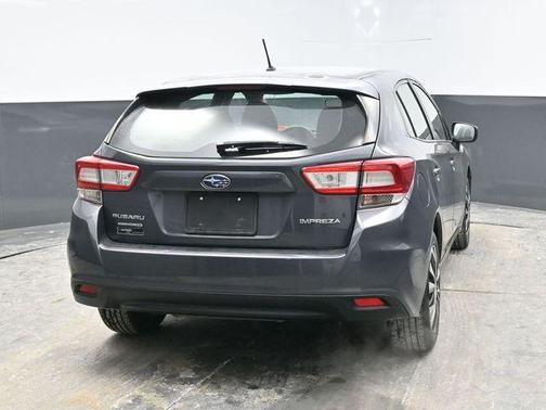 2019 Subaru Impreza 2.0i