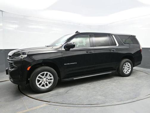 2022 Chevrolet Suburban LT