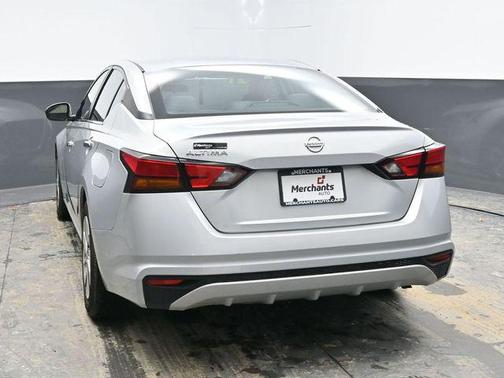 2021 Nissan Altima S FWD