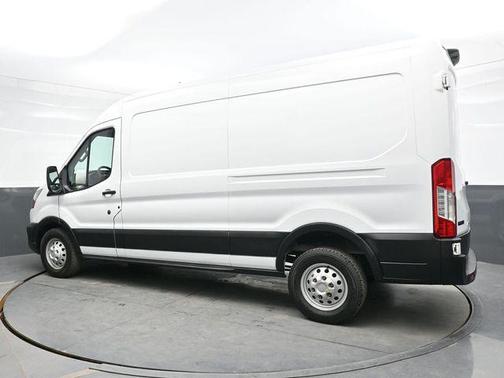 Oxford White 2023 Ford Transit-250 Base