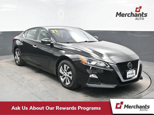 Super Black Clearcoat 2020 Nissan Altima S FWD