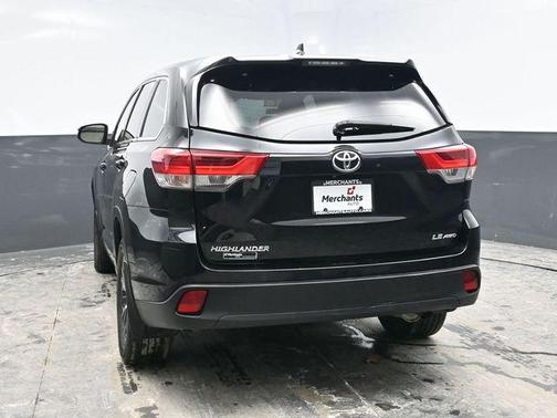 2018 Toyota Highlander LE