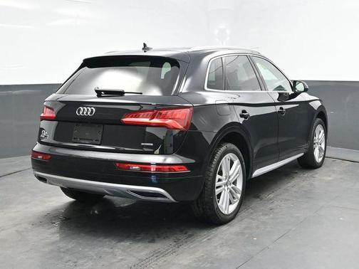 2020 Audi Q5 45 Premium Plus