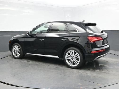2020 Audi Q5 45 Premium Plus